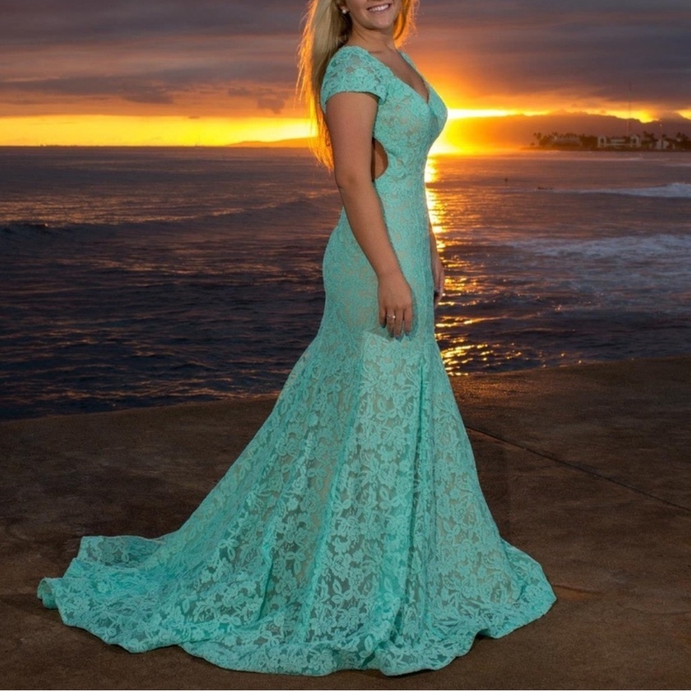 LA FEMME Mint MERMAID GOWN SIZE 0 - Picture 10 of 10